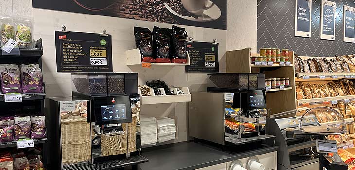 Tipp: Bio Cafes to Go zu 1 € (bei mitgebrachtem Cup 90 Cent) (©Foto:MArtin Schmitz)